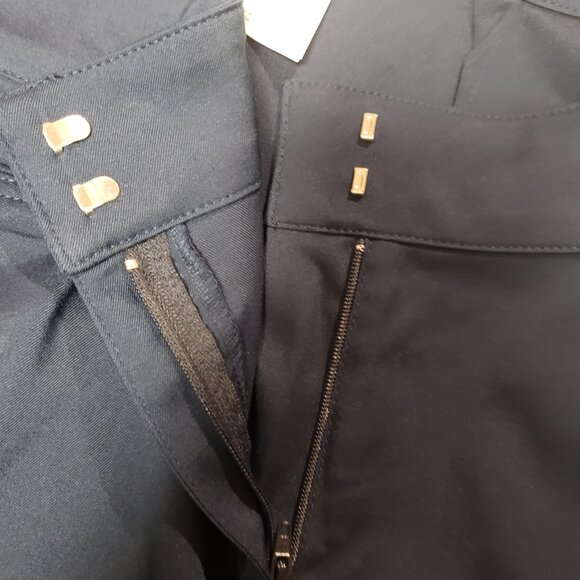 PGA Tour Women's Shorts w/Comfort Stretch Waist 50 UPF Navy Size 16 New with Tag - Picture 9 of 9